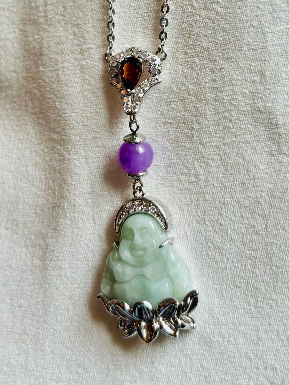 NWOT Jade of Yesteryear Buddha necklace Jade and garnet and amethyst stones